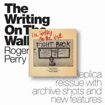 The Writing on the Wall. 2 Revised edition, Paperback/***