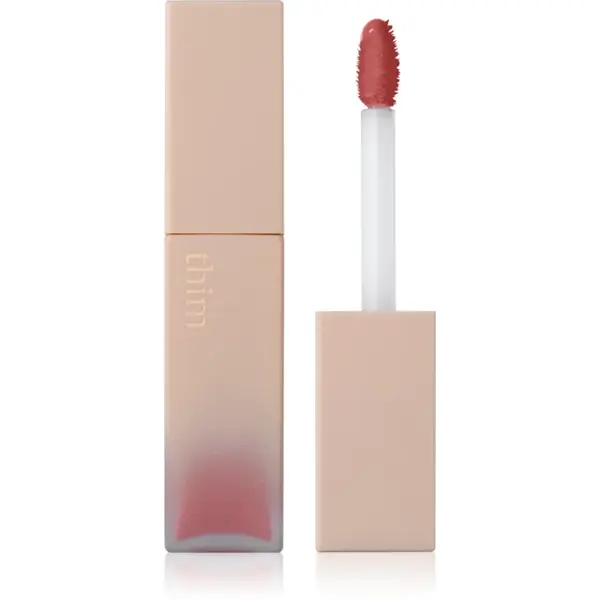 thim Satin Lip Glaze luciu de buze rezistent cu efect de hidratare culoare 03 Fig Noir 6 g