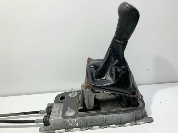 Timonerie cutie manuala 1K0711061B Volkswagen Jetta 3 (1992-1998) 1.4 mpi CGGA