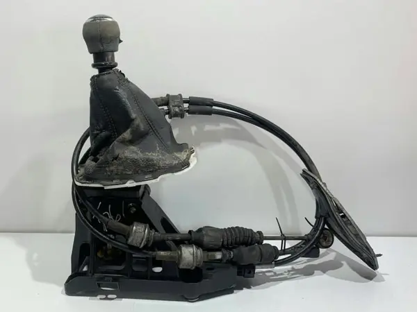Timonerie cutie manuala 335300511 Toyota Avensis (2009-2012) [T27] 2.0d; 2.2 D-4D 1ADFTV; 2ADFTV