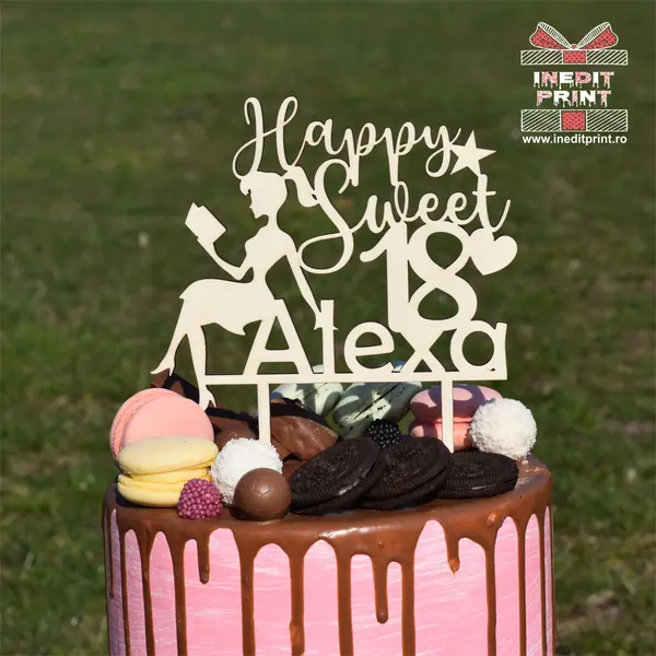 Topper Tort Personalizat Nume TC219 Lemn natur, 20x20cm