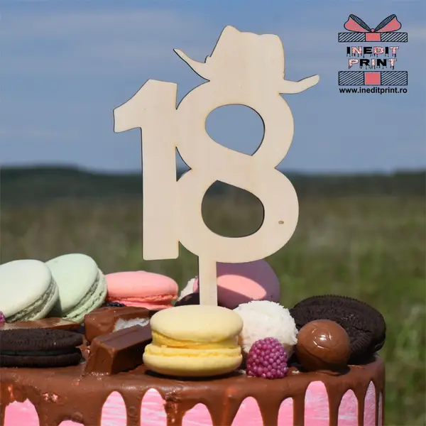 Topper tort Personalizat TC258 Lemn natur, 13x13cm