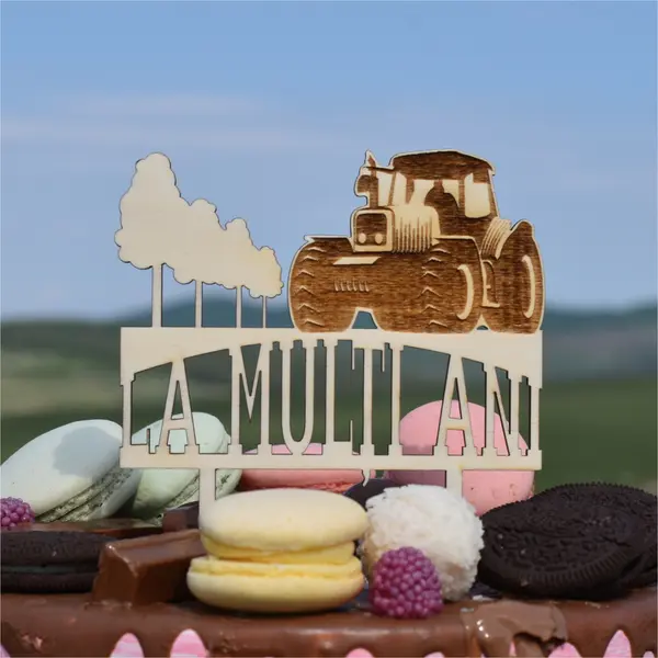 Topper Tort Personalizat Tractor TC188 Lemn natur, 23x23cm
