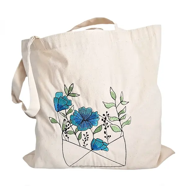 Traista de bumbac cu broderie model buchet maci albastru