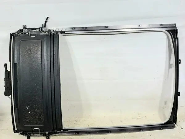 Trapa panoramica Nissan Qashqai facelift (2010-2013) [J10]