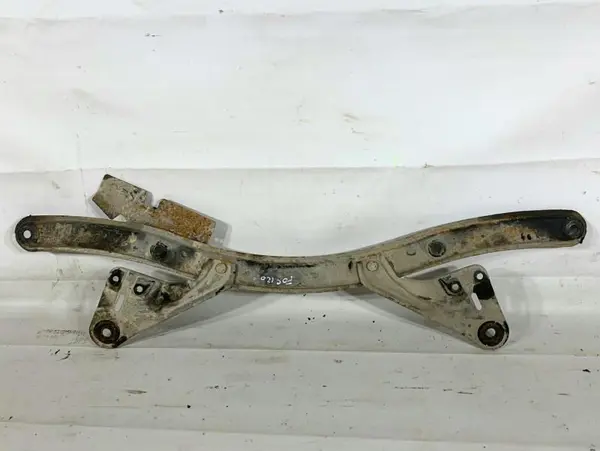 Traversa fata Ford Focus 3 (2011-2015)