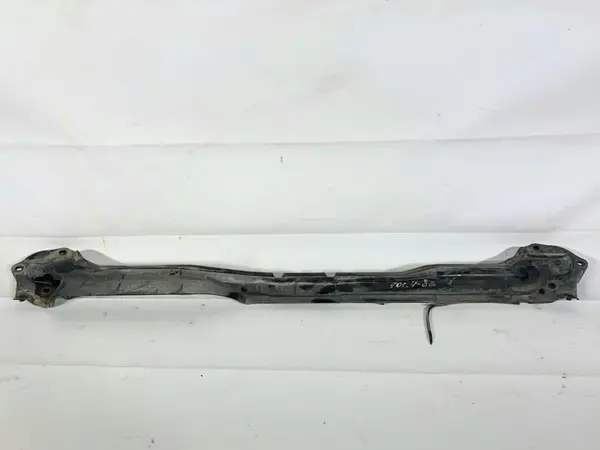 Traversa inferioara Ford Focus 3 (2011-2015)