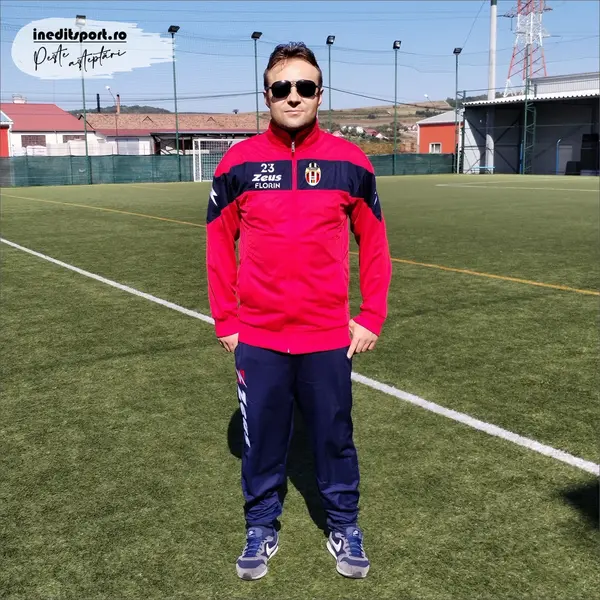 Trening copii si adulti ZEUS APOLLO personalizabil L, Rosu-Negru