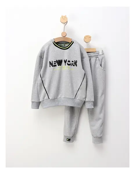Trening NEW YORK city, gri