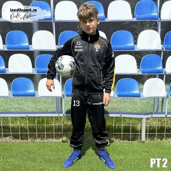 Trening pentru copii si adulti Patrick personalizabil PT2 2XL, Negru cu galben