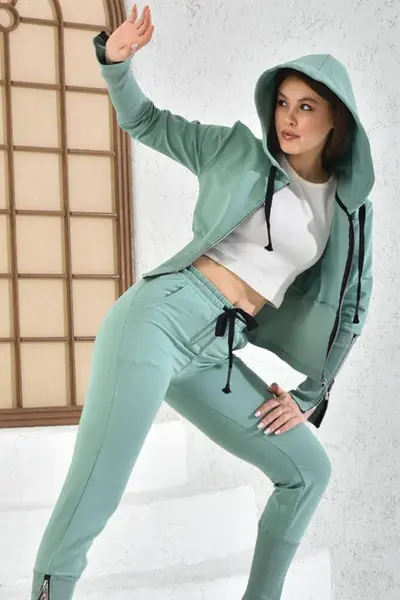 Trening Yuki, cu pantaloni si bluza accesorizate cu fermoare, Verde