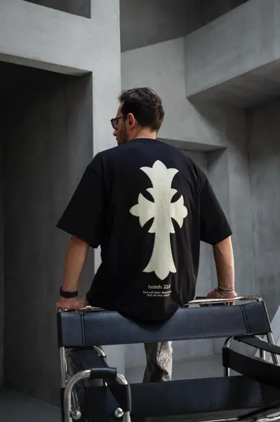 TRICOU OVERSIZE CU PRINT CRUCE SI DESIGN SPATE ISAIAH BLACK TSBI17(1889) (MĂRIME: S)
