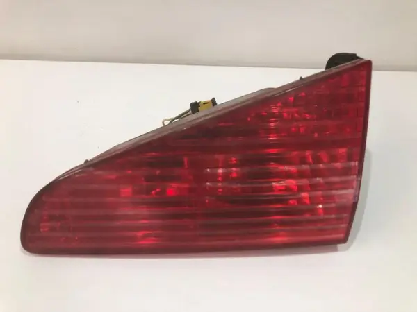Tripla spate dreapta haion Peugeot 607 (1999-2004)