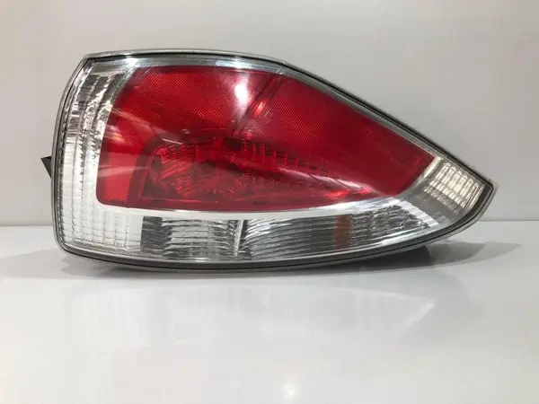 Tripla spate stanga Mazda 5 (2005->)