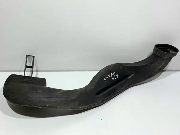 Tub admisie aer 13307080 Opel Astra J facelift (2012-2015) 1.7 cdti A17DTF