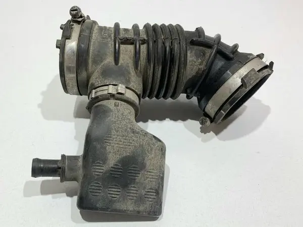 Tubulatura admisie aer 8200506551 Renault Laguna 3 (2007-2010) 2.0 benzina M4R (704)