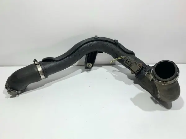 Tubulatura intercooler cu senzor 6R0145770H Skoda Fabia 2 facelift (2010-2014) 1.6 tdi CAYA