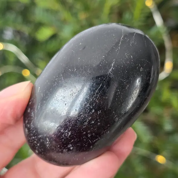 Turmalina neagra palmstone m6