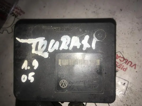 Unitate abs 1k0907379d Volkswagen Golf 5 (2004-2009)