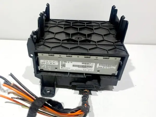 Unitate navigatie multimedia 4F0035061H Volkswagen Touareg 2 (2010-2015) [7P]