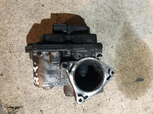 Valva egr 03l131501 Volkswagen Passat B6 3C (2005-2010) 2.0 tdi