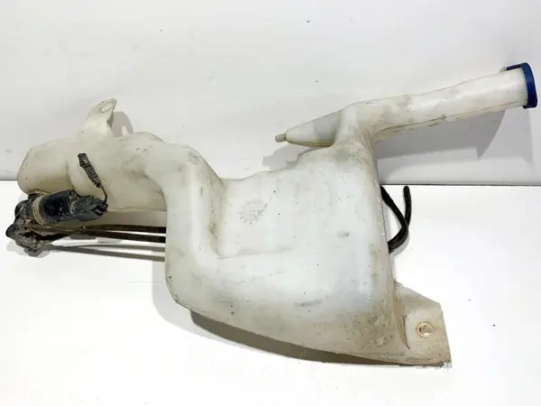 Vas lichid parbriz 8A61-17B613-AE Ford Fiesta 7 (2008-2012) [MK7] 1.4 tdci KVJA