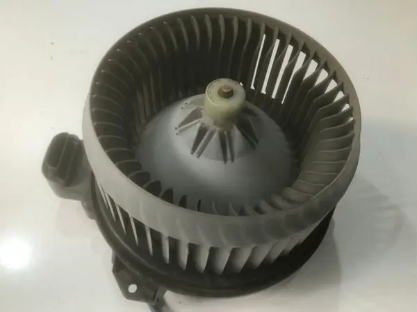 Ventilator habitaclu 272700-8103 Toyota RAV 4 (2005-2010)
