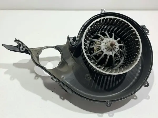 Ventilator habitaclu 6G9N-18D413-AA Volvo S60 2 (2010-2013)