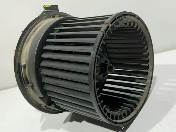 Ventilator habitaclu N109038B Renault Clio 4 (2012-2016)