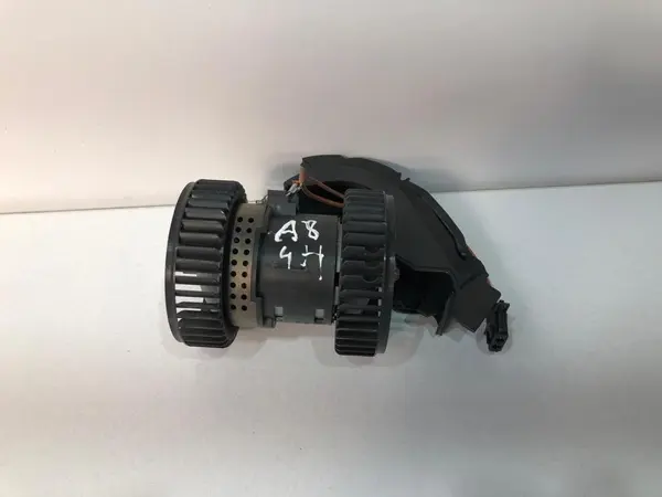 Ventilator habitaclu volan dreapta Audi A8 (2009-2017) [4H] D4