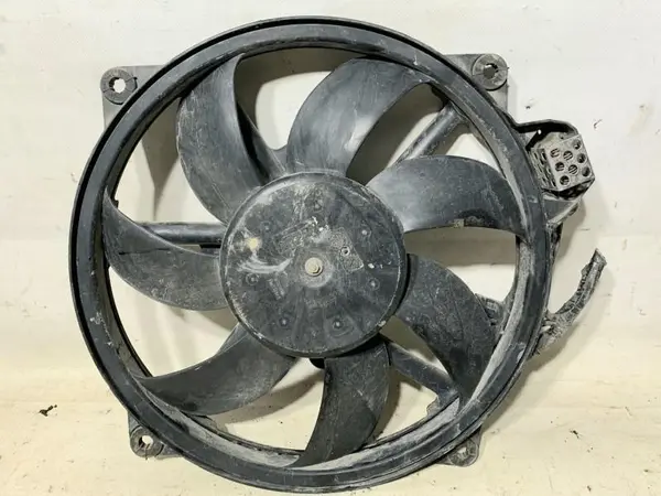 Ventilator radiator 214810028R Renault Scenic 3 (2009-2011) 1.5 dci K9K 836