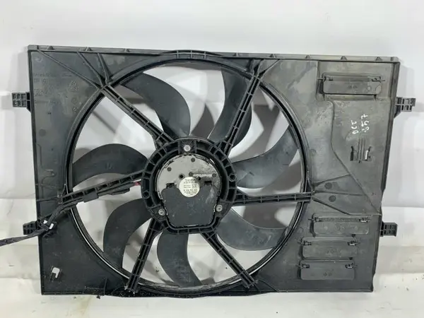 Ventilator radiator 5Q0121205 Volkswagen Golf 7 (2012-2017) 1.6 tdi CLHA