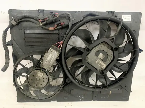Ventilator radiator 7L0121203J Audi Q7 facelift (2010-2015) [4L] 3.0 tdi CJGA
