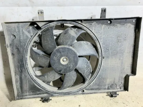 Ventilator radiator 8V51-8C607-CL Ford Fiesta 7 (2008-2012) [MK7] 1.25 benzina SNJB 82 CP