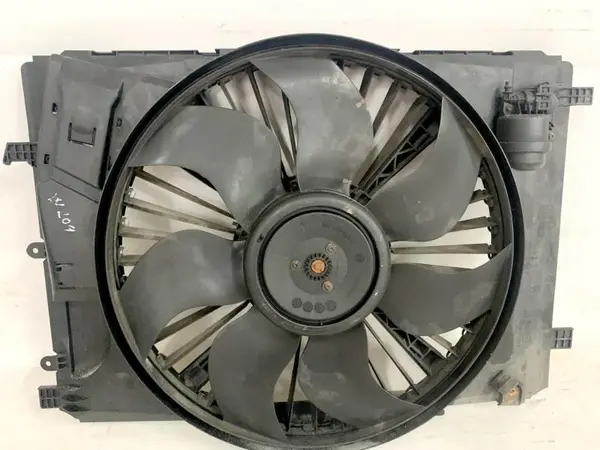 Ventilator radiator A2045000755 Mercedes C-Class (2007-2010) [W204] 2.2 cdi