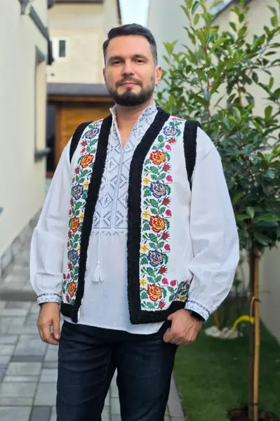 Vesta brodata traditional Dorin 3