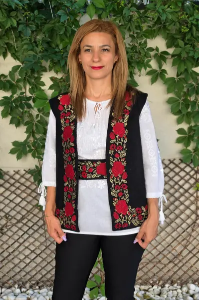 Vesta si Brau cu model traditional Minodora