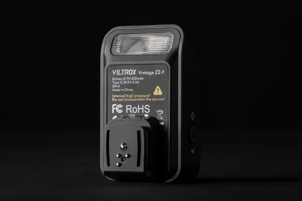 Viltrox Vintage Z2-F Blitz pentru Fuji, Putere 10Ws, 5 Niveluri Putere, Numar Ghid 6, Moduri Manual si TTL