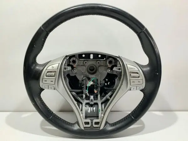 Volan Nissan Qashqai 2 (2013-2016) [J11]
