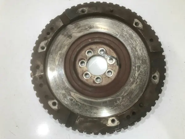 Volanta 8200214391 Renault Clio 3 (2005-2009) 1.5 dci k9k (718)