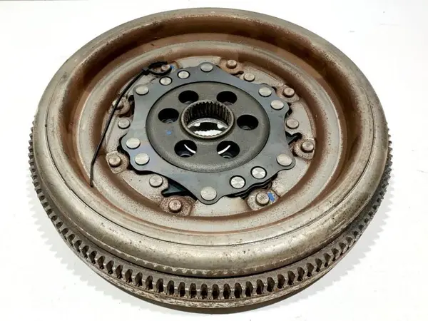 Volanta luk 03L105266AF Volkswagen Passat CC (2008-2012) 2.0 tdi CBBB
