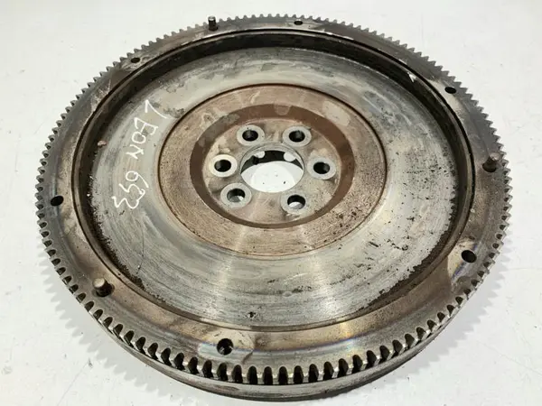 Volanta masa dubla 038105269D Volkswagen Passat B7 (2010-2014) 1.6 tdi CAY