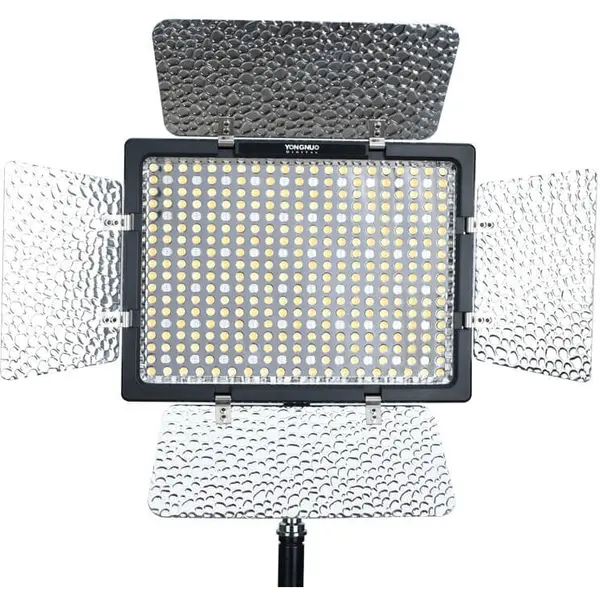 Yongnuo Lampa foto-video Yongnuo YN300 IV 3200K-5600K + RGB