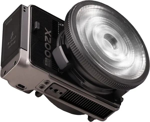 Zhiyun Molus X200 Lampa LED Bi-Color, 200W, 2700K-6500K, 8900 Lux, Montura Bowens, Control App, Alimentare V-Mount si USB-C PD